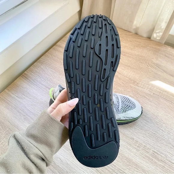 NWT Adidas Originals 4D Fusio Sneakers Shoes Running Grey Solar Yellow Women 9 - Picture 12 of 17